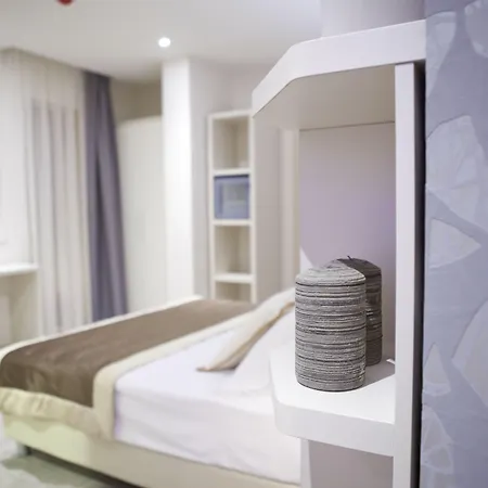 L'hotel Hotel 3*