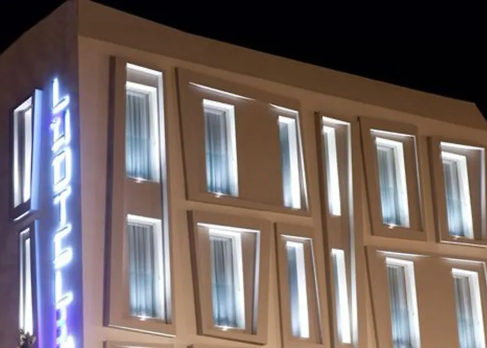 L'hotel 3*