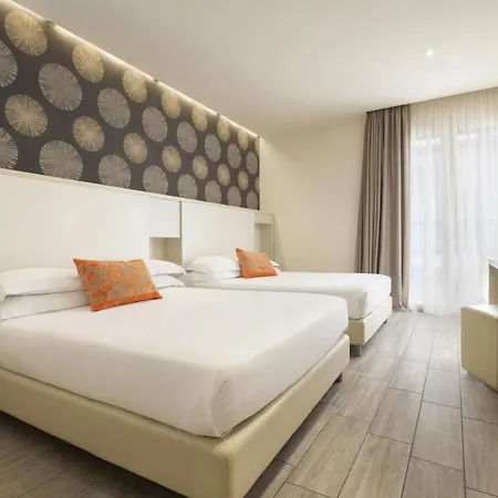 L'hotel 3* 리미니