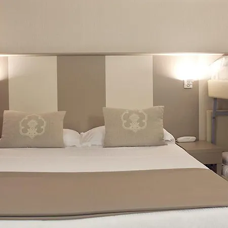 L'hotel Szálloda 3*