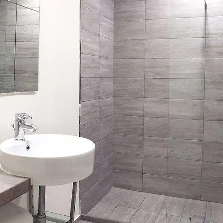 L'hotel מלון רימיני