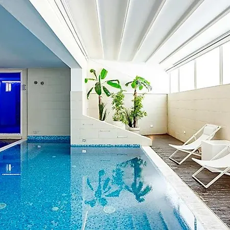 L'hotel מלון 3*