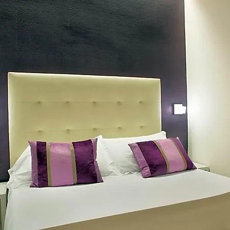 L'hotel מלון 3*
