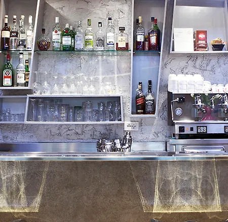 L'hotel 3*