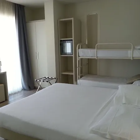 Ξενοδοχείο L'hotel 3*