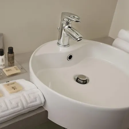 L'hotel Ξενοδοχείο