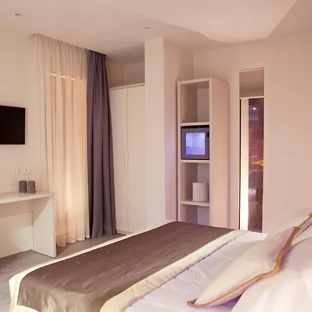 L'hotel Ξενοδοχείο