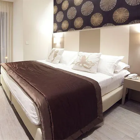 L'hotel Ξενοδοχείο