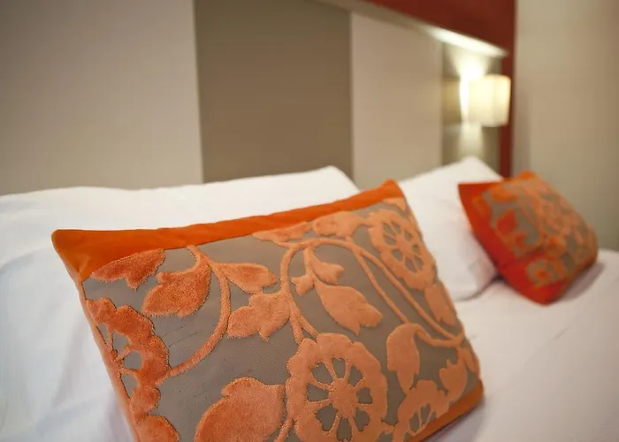 Отель L'hotel Римини